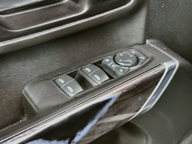 Used 2020 Chevrolet Silverado 2500 LTZ w/ LTZ Convenience Package AWD/4WD image 17