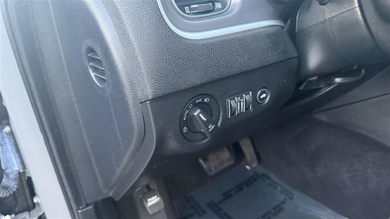 Used 2019 Dodge Charger GT RWD image 27