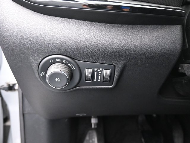 New 2025 Jeep Compass Limited w/ Driver Assist Group I AWD/4WD image 31