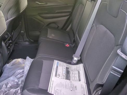 New 2025 Jeep Grand Cherokee Laredo X image 17