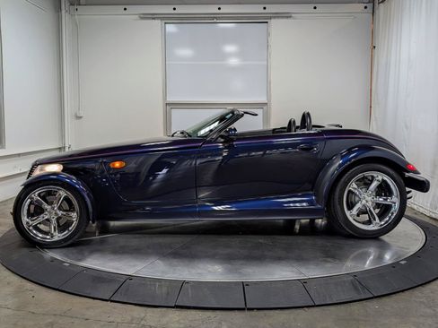 Used 2001 Chrysler Prowler RWD image 4
