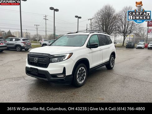 Used 2024 Honda Passport TrailSport image 1