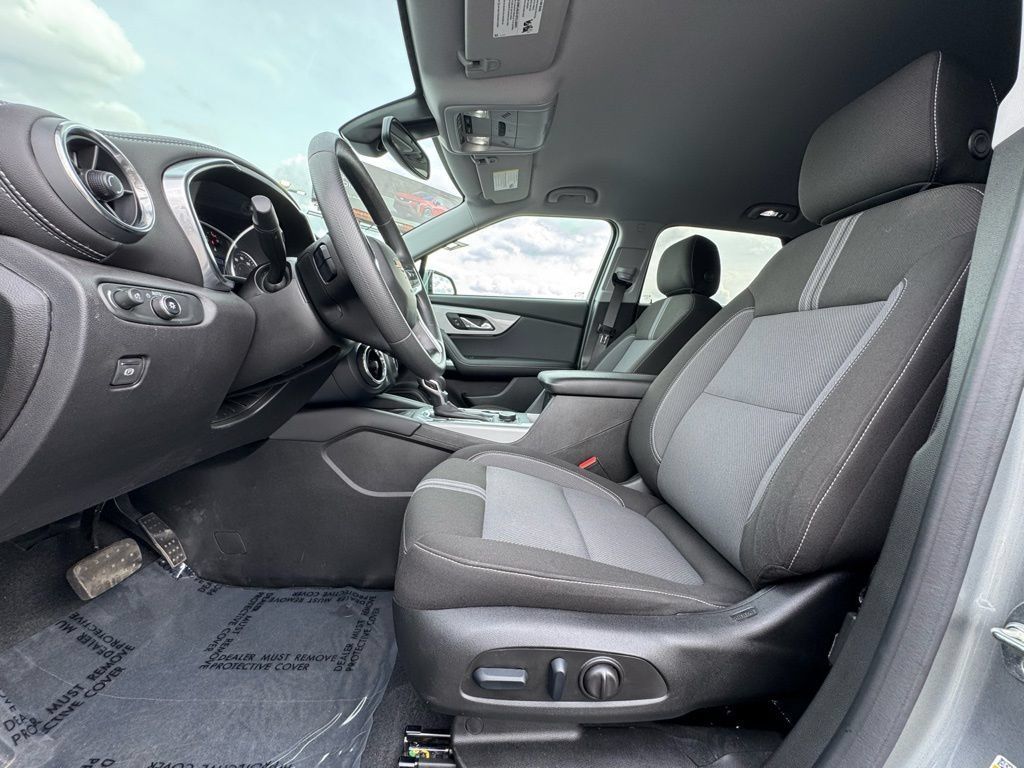 Used 2024 Chevrolet Blazer LT w/ Convenience Package FWD image 23