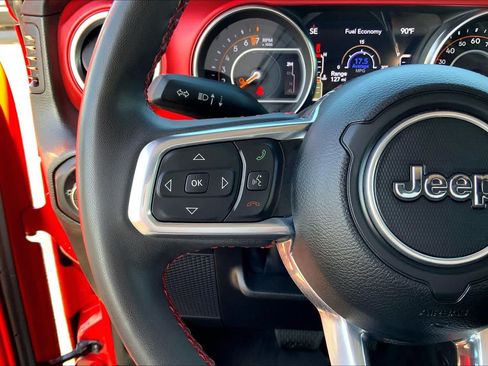 Used 2023 Jeep Gladiator Rubicon w/ LED Lighting Group AWD/4WD image 24