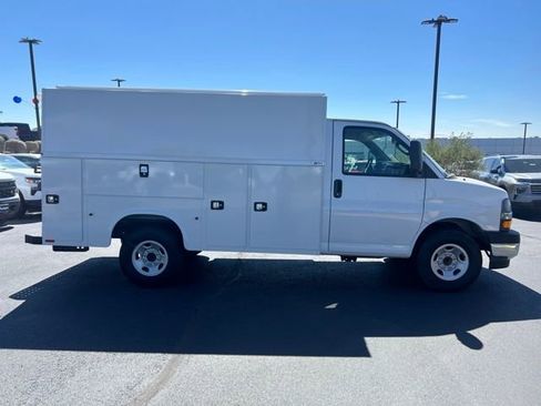 New 2025 Chevrolet Express 3500 w/ Power Convenience Package image 6