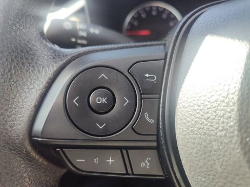 Used 2022 Toyota RAV4 XLE image 20