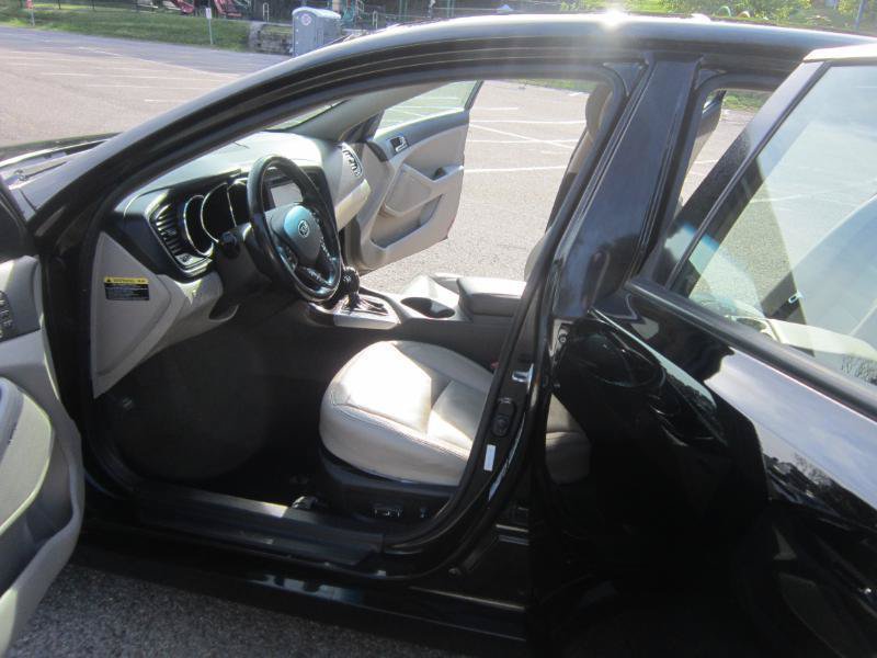 Used 2013 Kia Optima EX w/ Premium Pkg FWD image 10