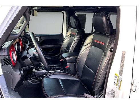 Used 2018 Jeep Wrangler Unlimited Rubicon AWD/4WD image 34