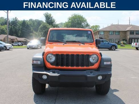 Used 2025 Jeep Wrangler Unlimited Sport AWD/4WD image 3