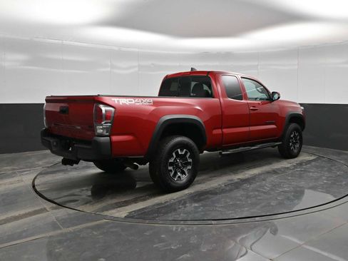 Used 2020 Toyota Tacoma TRD Off-Road image 8