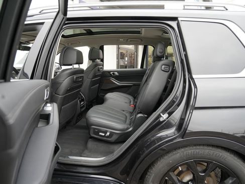 Used 2020 BMW X7 xDrive40i w/ Premium Package image 31