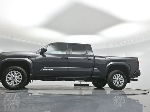 Used 2025 Toyota Tacoma SR5 image 48