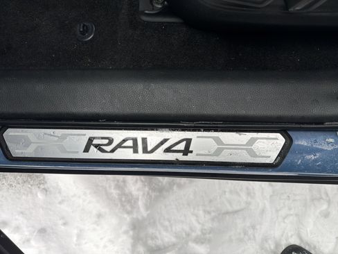 Used 2023 Toyota RAV4 AWD Hybrid image 15