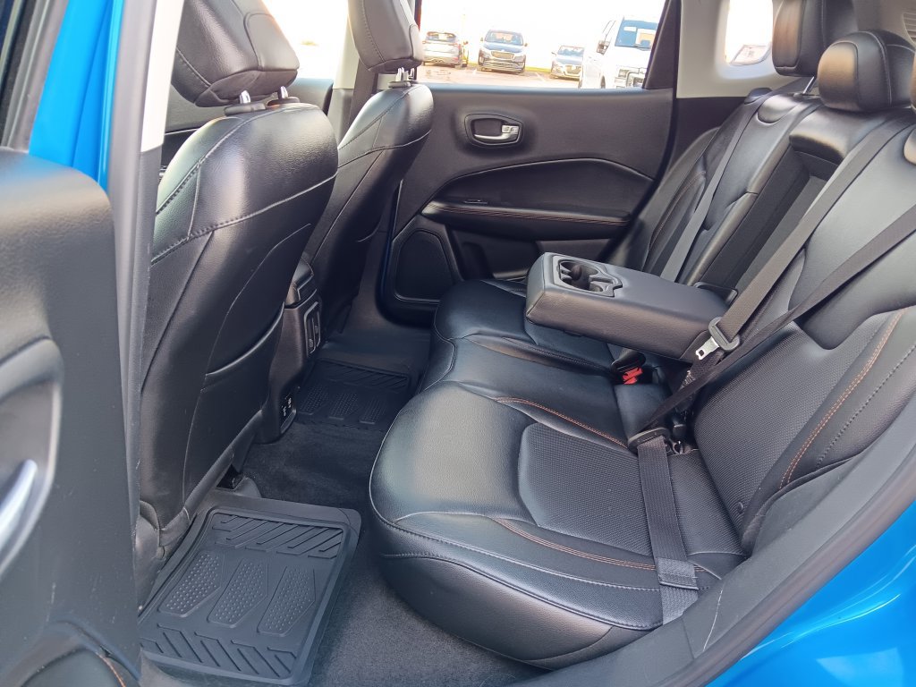 Used 2018 Jeep Compass Limited w/ Safe & Security Group AWD/4WD image 31