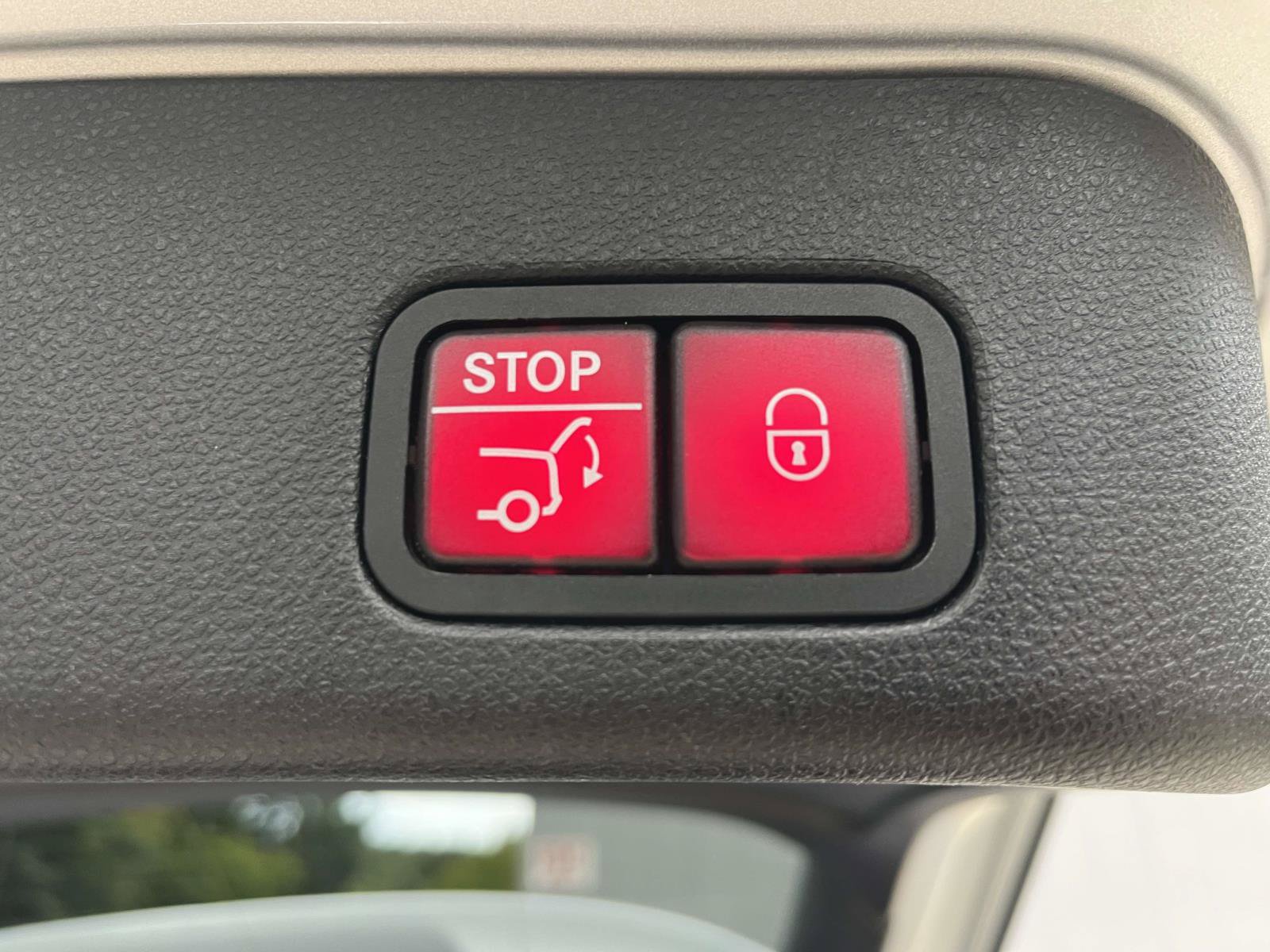Used 2018 Mercedes-Benz GLE 350 4MATIC image 12