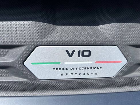 Used 2020 Lamborghini Huracan EVO AWD/4WD image 23