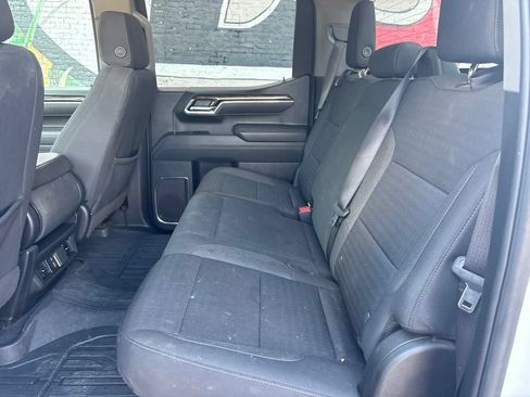 Used 2025 GMC Sierra 1500 SLE w/ X31 Off-Road Package AWD/4WD image 19