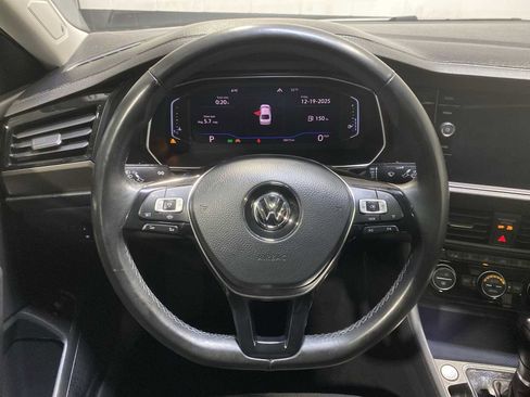 Used 2019 Volkswagen Jetta SEL Premium image 15