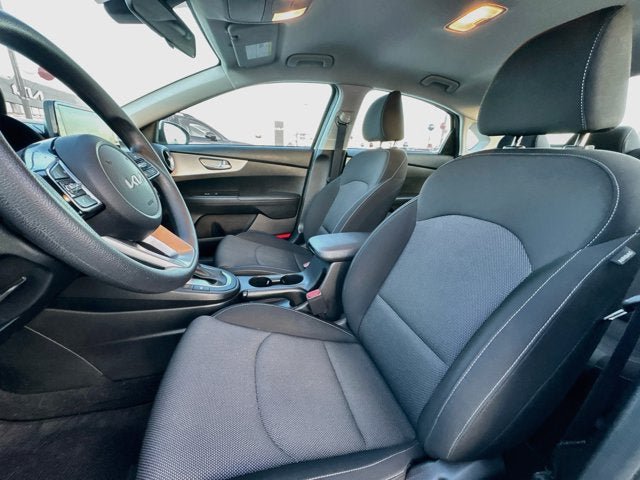 Certified 2023 Kia Forte LXS w/ LXS Technology Package FWD image 19