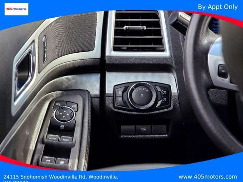 Used 2015 Ford Explorer XLT w/ Equipment Group 202B AWD/4WD image 16