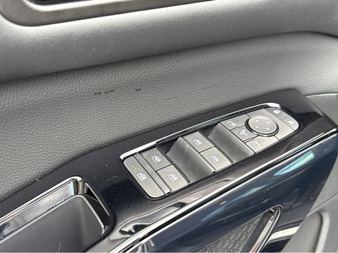 New 2026 Nissan Pathfinder Platinum image 18