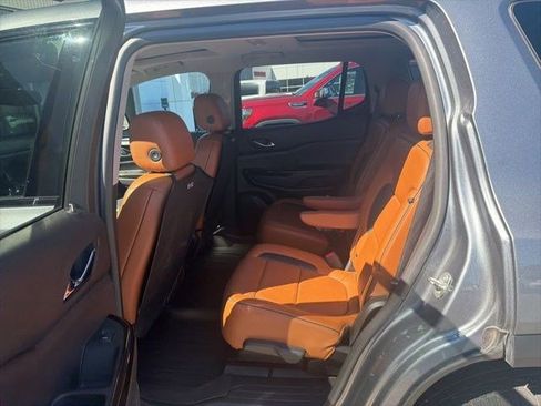 Used 2020 GMC Acadia AT4 w/ Driver Alert Package II AWD/4WD image 11