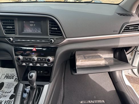 Used 2020 Hyundai Elantra SE w/ Cargo Package (C1) FWD image 20