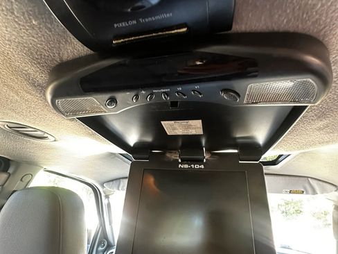 Used 2004 Ford Expedition XLT RWD image 39