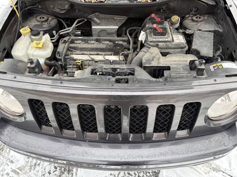 Used 2016 Jeep Patriot High Altitude image 14