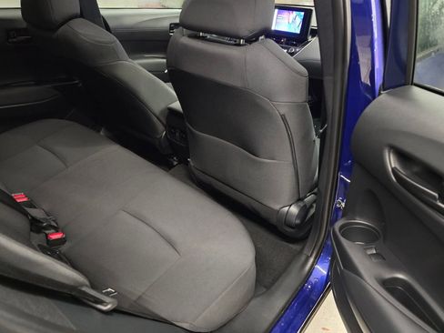 Used 2023 Toyota Corolla Cross LE w/ Moonroof Package image 29