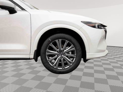 New 2025 MAZDA CX-5 Signature image 9