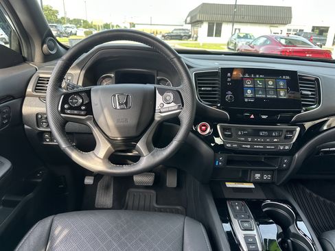 Used 2023 Honda Passport Elite image 15