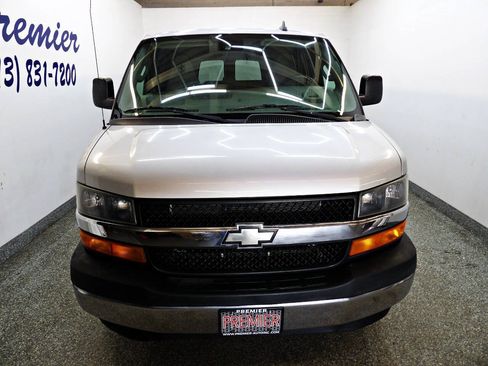 Used 2019 Chevrolet Express 3500 LT w/ LT Preferred Equipment Group RWD image 2