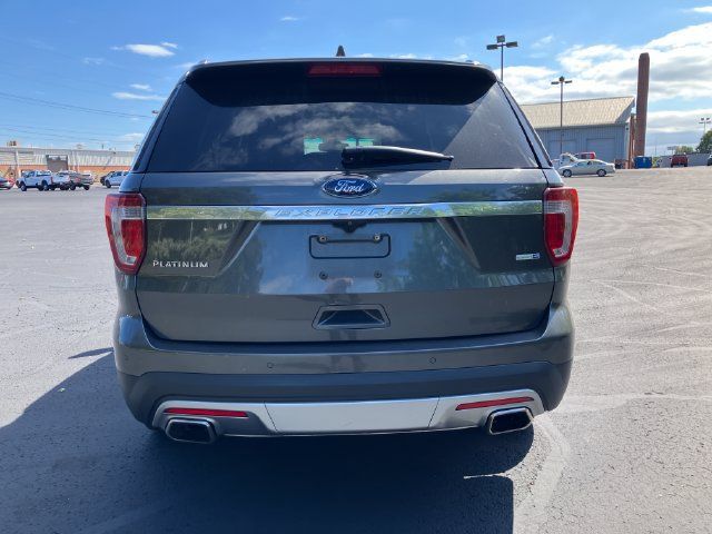 Used 2016 Ford Explorer Platinum AWD/4WD image 4