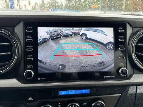 Used 2022 Toyota Tacoma TRD Off-Road w/ Technology Package image 25