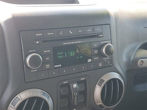 Used 2017 Jeep Wrangler Unlimited Sport w/ Quick Order Package 24S image 21