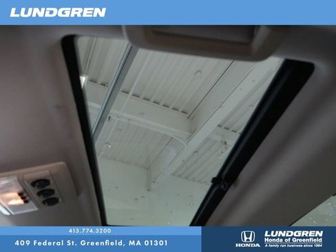 Used 2014 Land Rover LR4 HSE LUX image 16