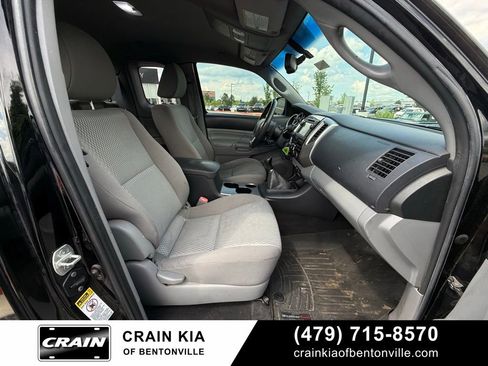 Used 2013 Toyota Tacoma 4x4 Access Cab w/ SR5 Pkg image 32