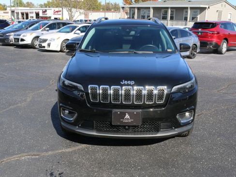 Used 2019 Jeep Cherokee Limited w/ Luxury Group image 12