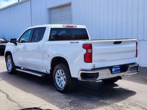 Used 2023 Chevrolet Silverado 1500 LT AWD/4WD image 3