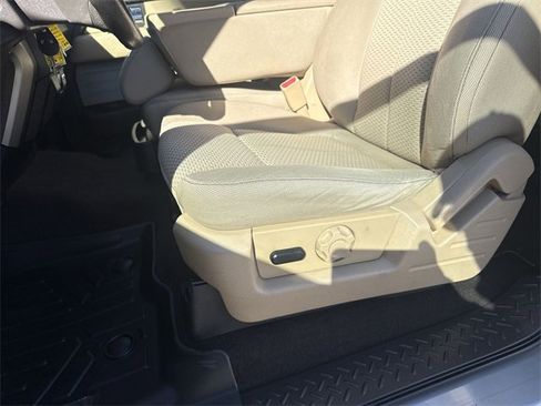 Used 2013 Ford F150 XLT w/ Luxury Equipment Group image 12
