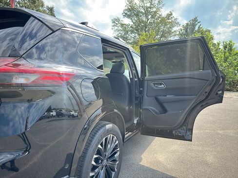 New 2026 Nissan Rogue Platinum w/ Platinum Premium Package image 21