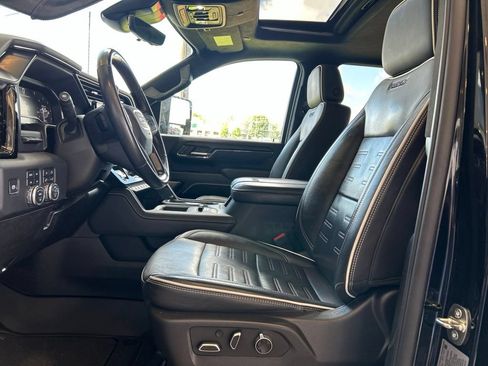 Used 2024 GMC Sierra 2500 AT4X AWD/4WD image 8