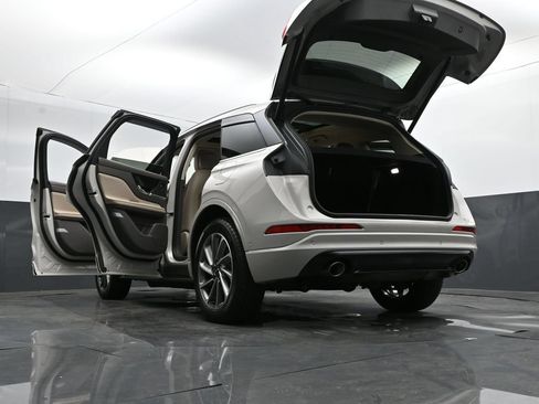 Used 2021 Lincoln Corsair Grand Touring w/ Equipment Group 301A AWD/4WD image 38