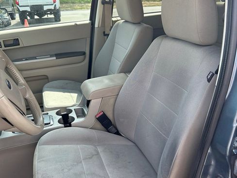 Used 2011 Ford Escape XLT w/ 201A Rapid Spec Order Code FWD image 23