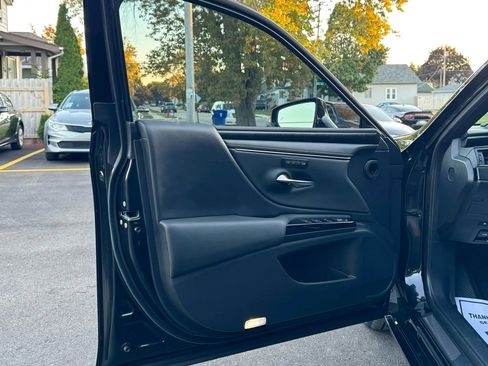 Used 2022 Lexus ES 350 w/ Premium Package image 7