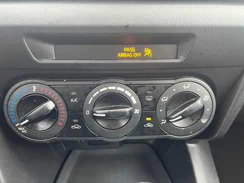 Used 2015 MAZDA MAZDA3 i Sport FWD image 17