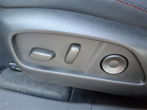 New 2026 Chevrolet Equinox RS image 8