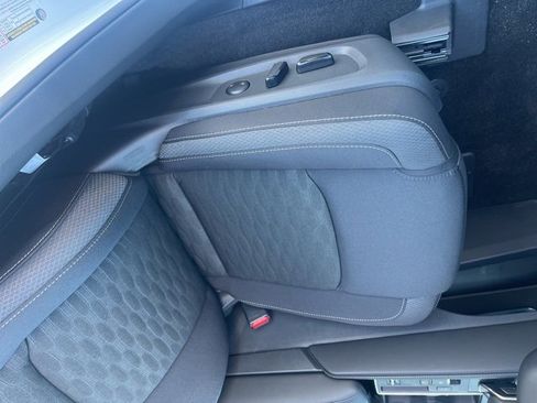 New 2026 Nissan Pathfinder SV image 7