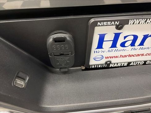 Used 2020 GMC Sierra 1500 AT4 w/ AT4 Premium Package image 14